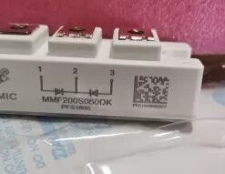 Module biến tần IGBT MMF200S060DK